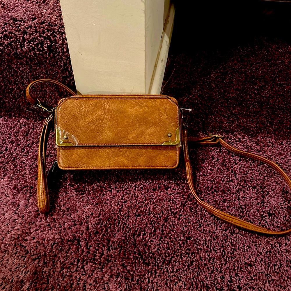 Brown leather shoulder bag never used